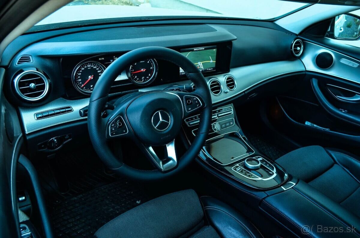 Mercedes-Benz E trieda Kombi 220 d A/T - 12
