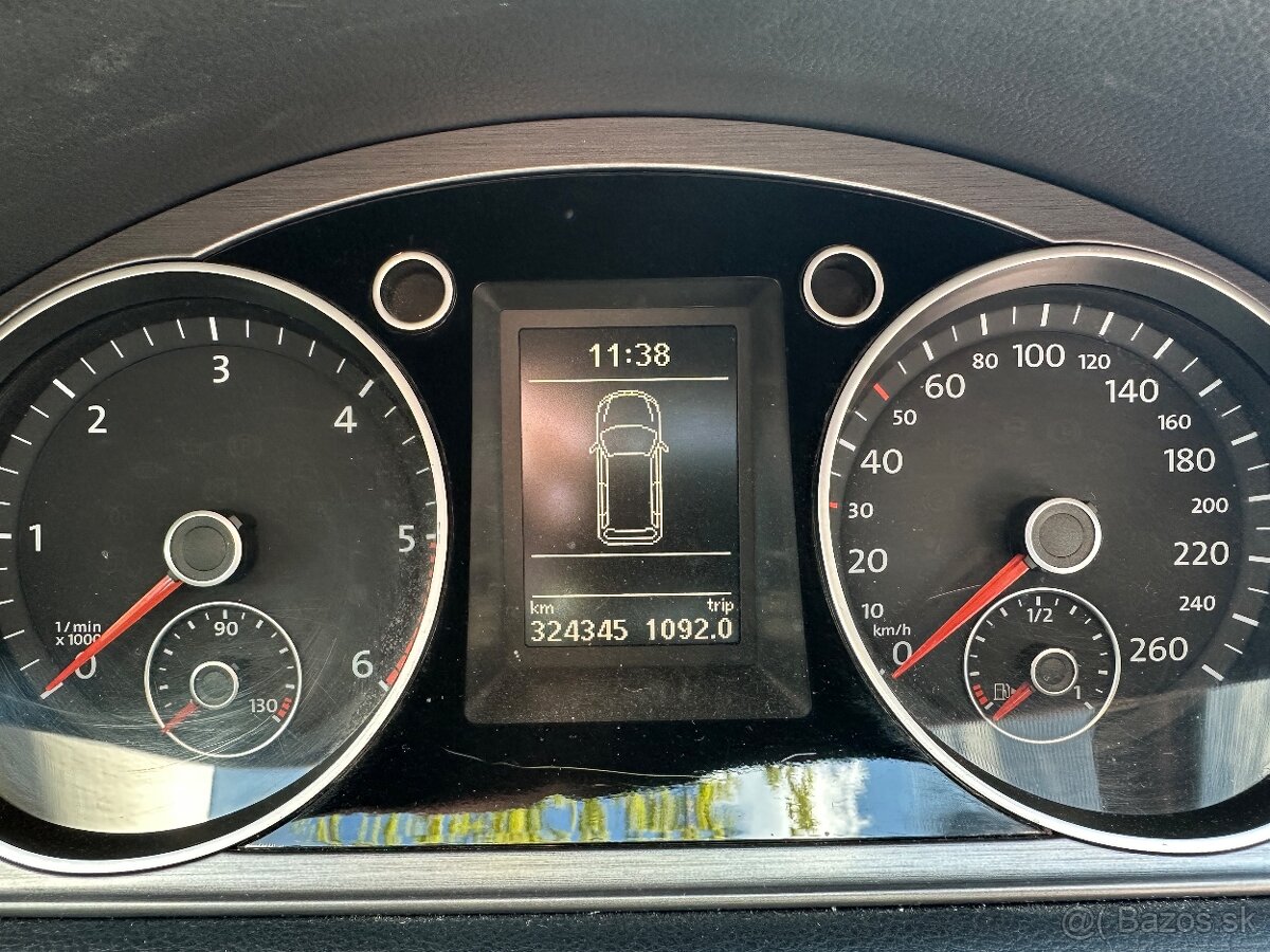 VW PASSAT COMBI 2.0TDI 2014 - 12
