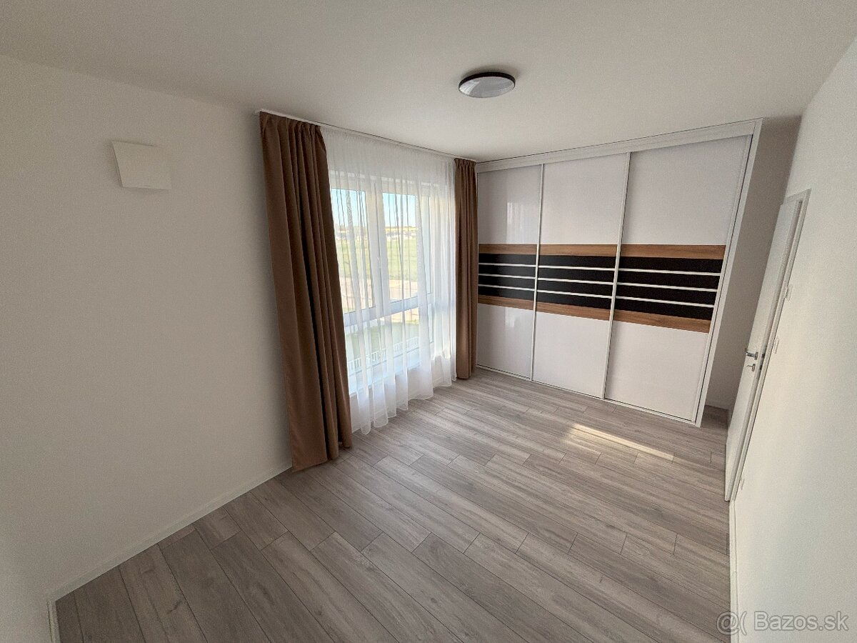 3i byt na prenájom - Sereď Cisárky - 12