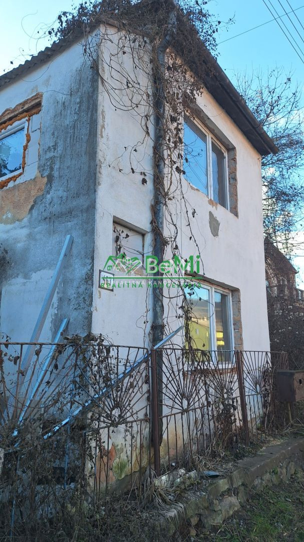 RODINNÝ DOM V PLEŠIVCI ZA 45900,-Eur - 12