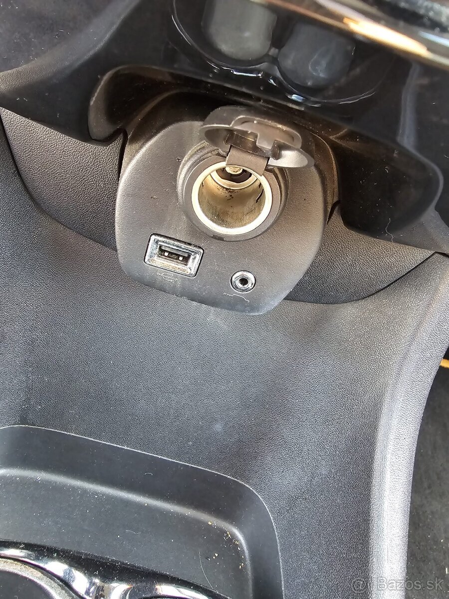 Toyota Aygo 1,0-l-VVT-i 2019 POJAZDNE, 53 kW, AUTOMAT - 12