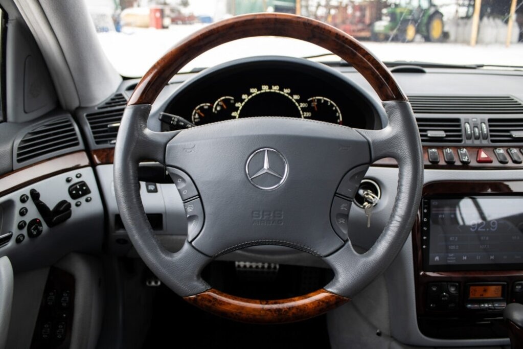 Mercedes-Benz S-triedy 500 (2000) - 12