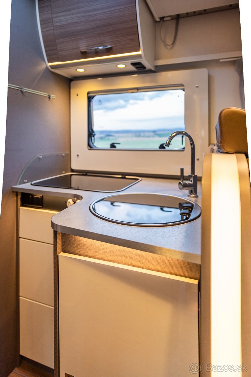 Prenájom Autokaravanu Etrusco T6900 DB - 12