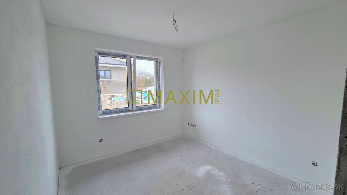 Bungalov v centre obce Cabaj Čápor, Wágnerova ulica - 12