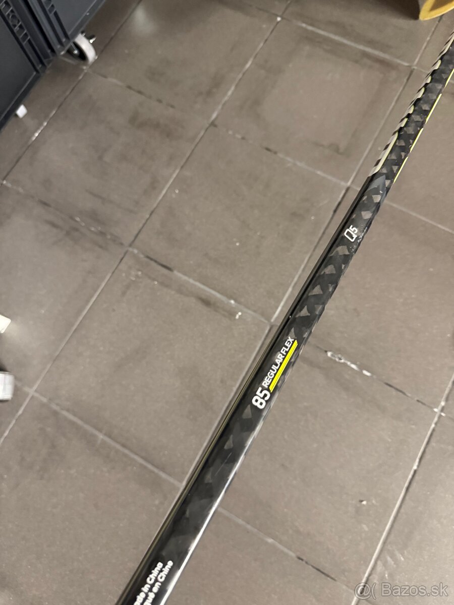 Bauer & CCM hokejky - senior / junior - 12