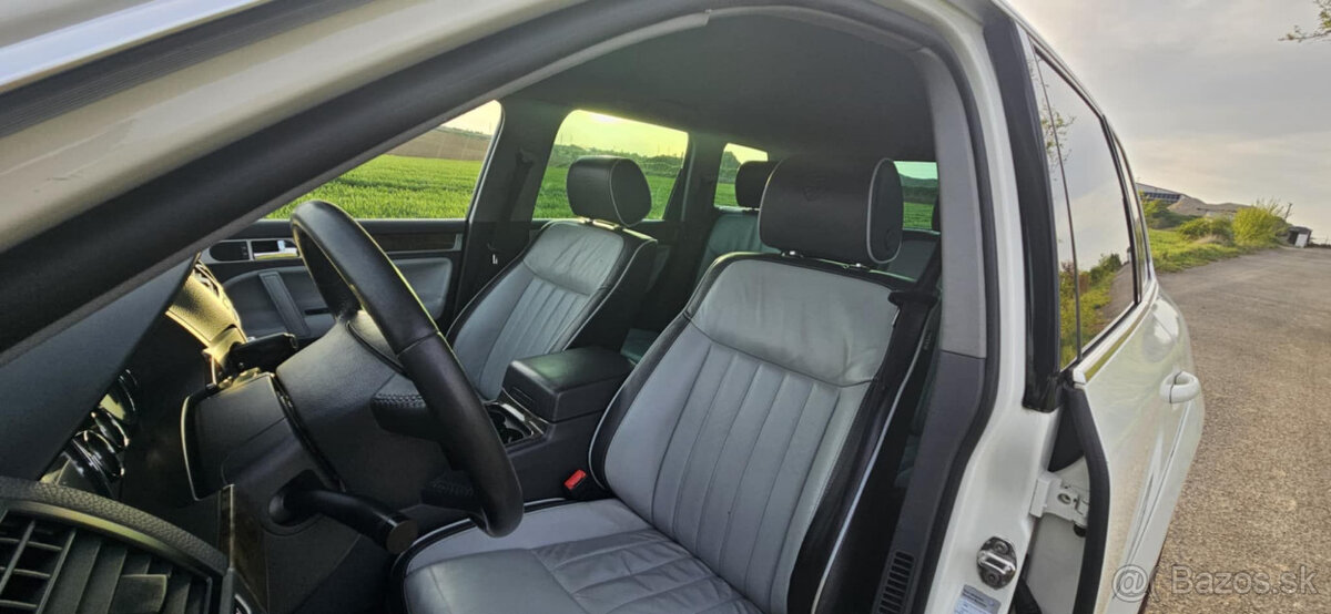 VW Touareg 3.0 TDI INDIVIDUAL 176 kW - 12