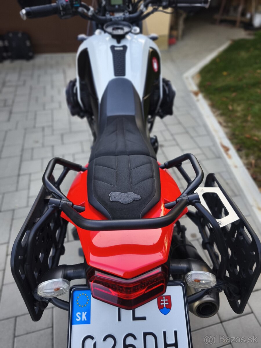 Yamaha Tenere 700 - 12
