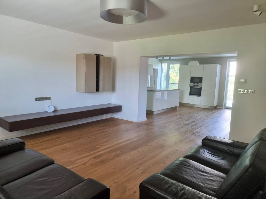 PREDAJ - 3 izbový dom v centre mesta, Nitra - 12