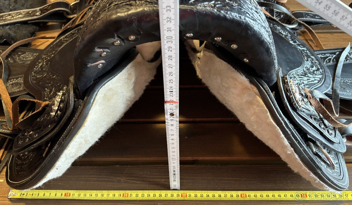 Westernový sedlový komplet 2) černý WADE - 12