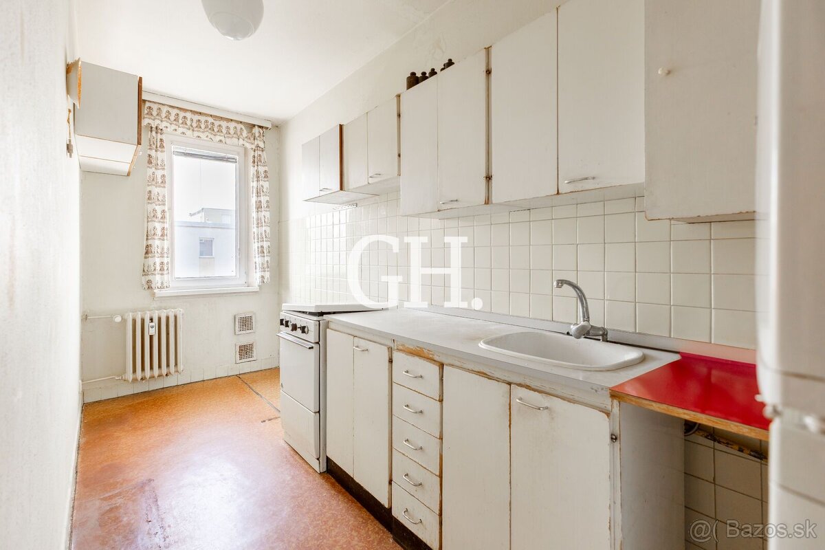 REZERVOVANÉ - MAGURSKÁ - Staré mesto - priestranný 2 izbový - 12