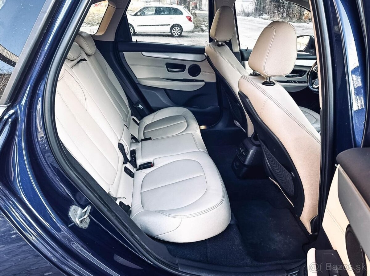 BMW Rad 2 Active Tourer 2 218d Luxury Line A/T - 12