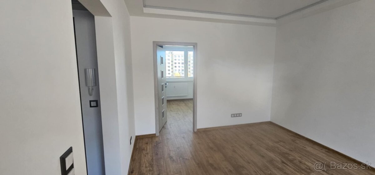 Predam 2.izbovy byt - 12