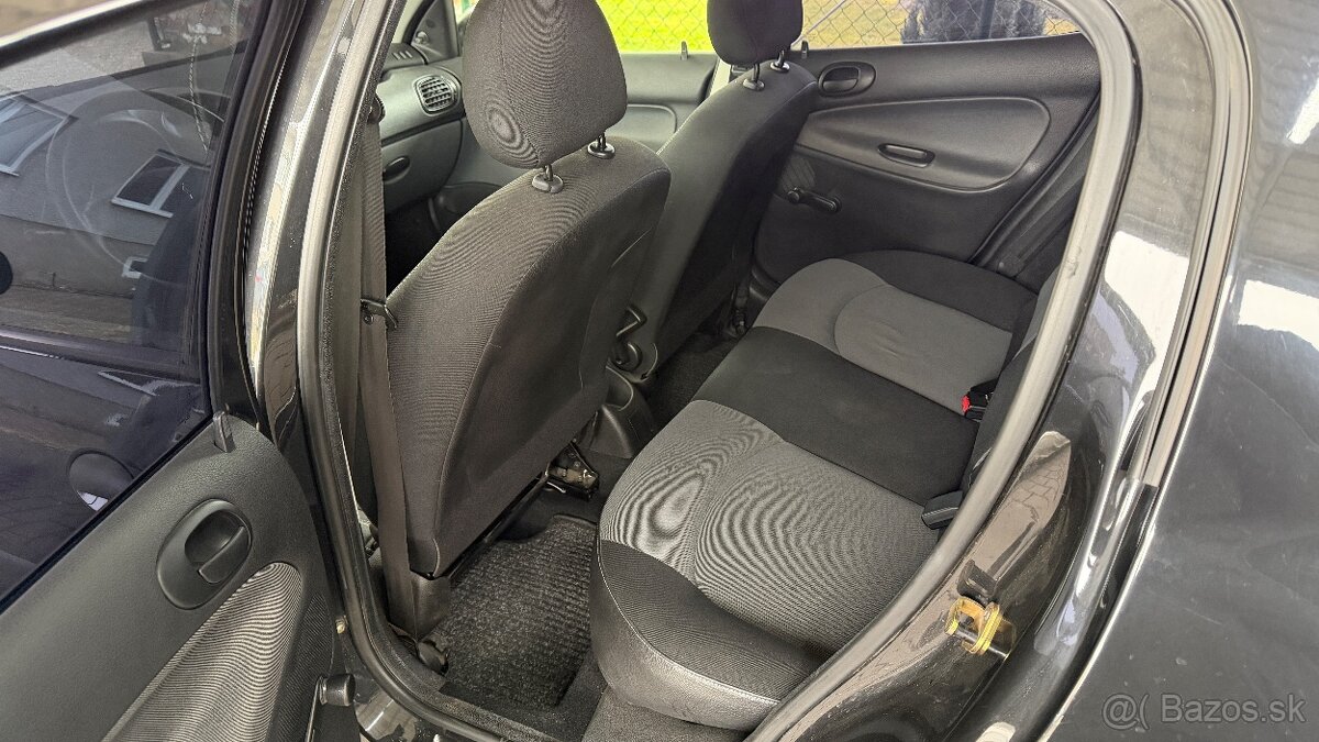 Peugeot 206 1.4 benzin - 12