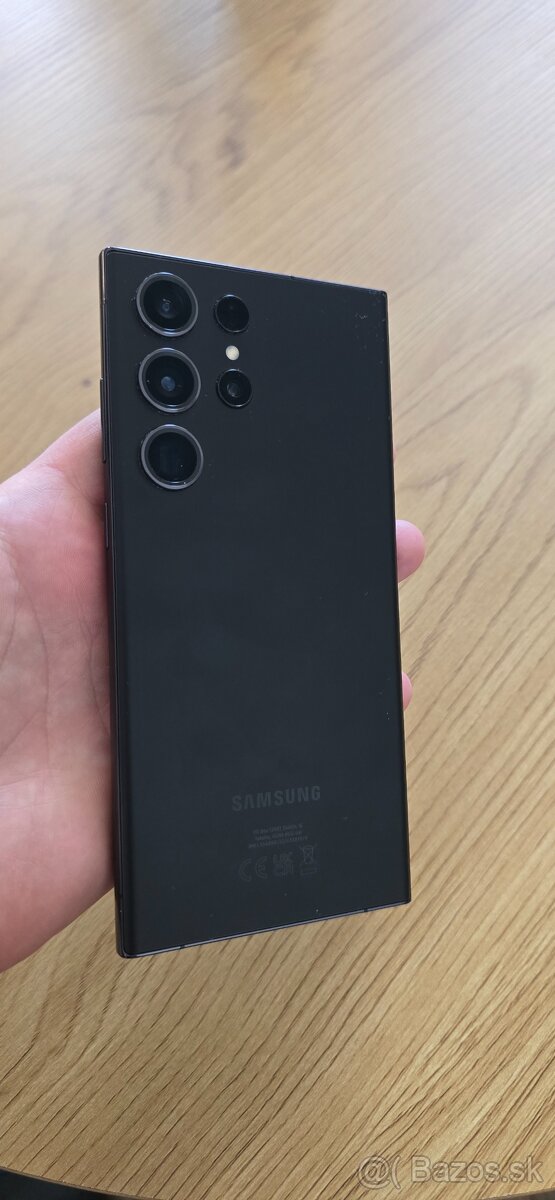 Samsung galaxy S23 ULTRA 12/512 - 12