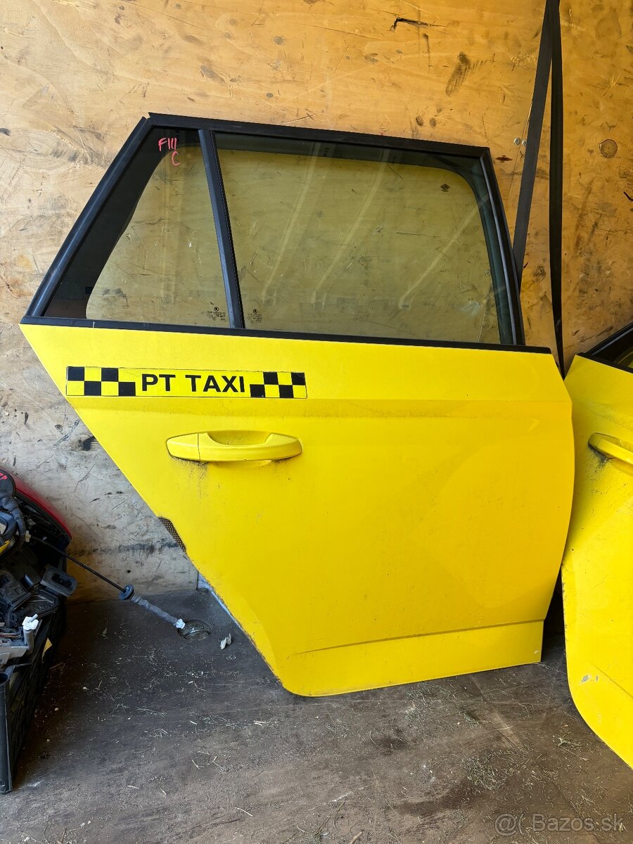 predam fabia 3 kombi dvere sklo zamok stahovanie roleta - 12