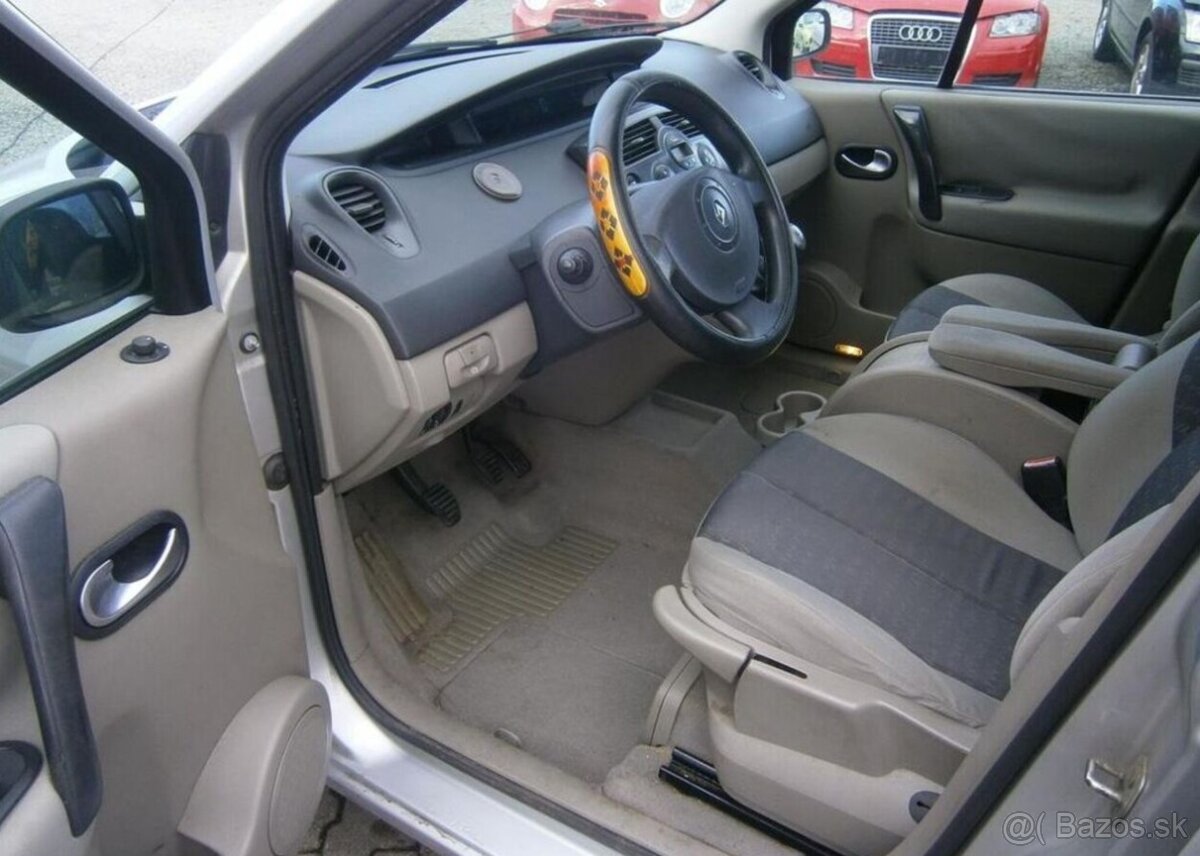 Renault Scénic 1.6i serviska benzín manuál 83 kw - 12