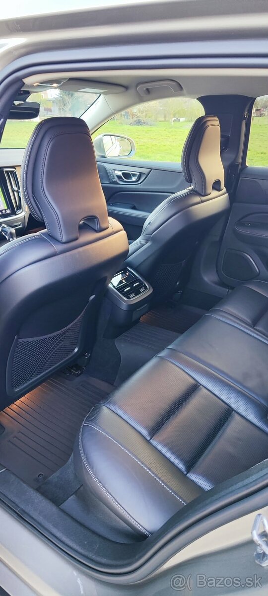 Volvo V60 D4 Inscription - 12