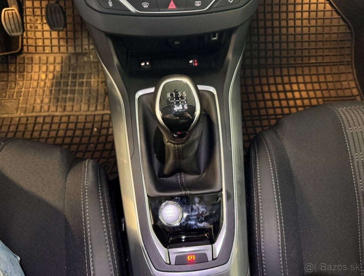 Peugeot 308 - 12