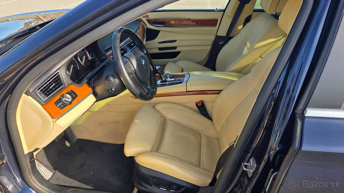 BMW 740d xDrive - 12