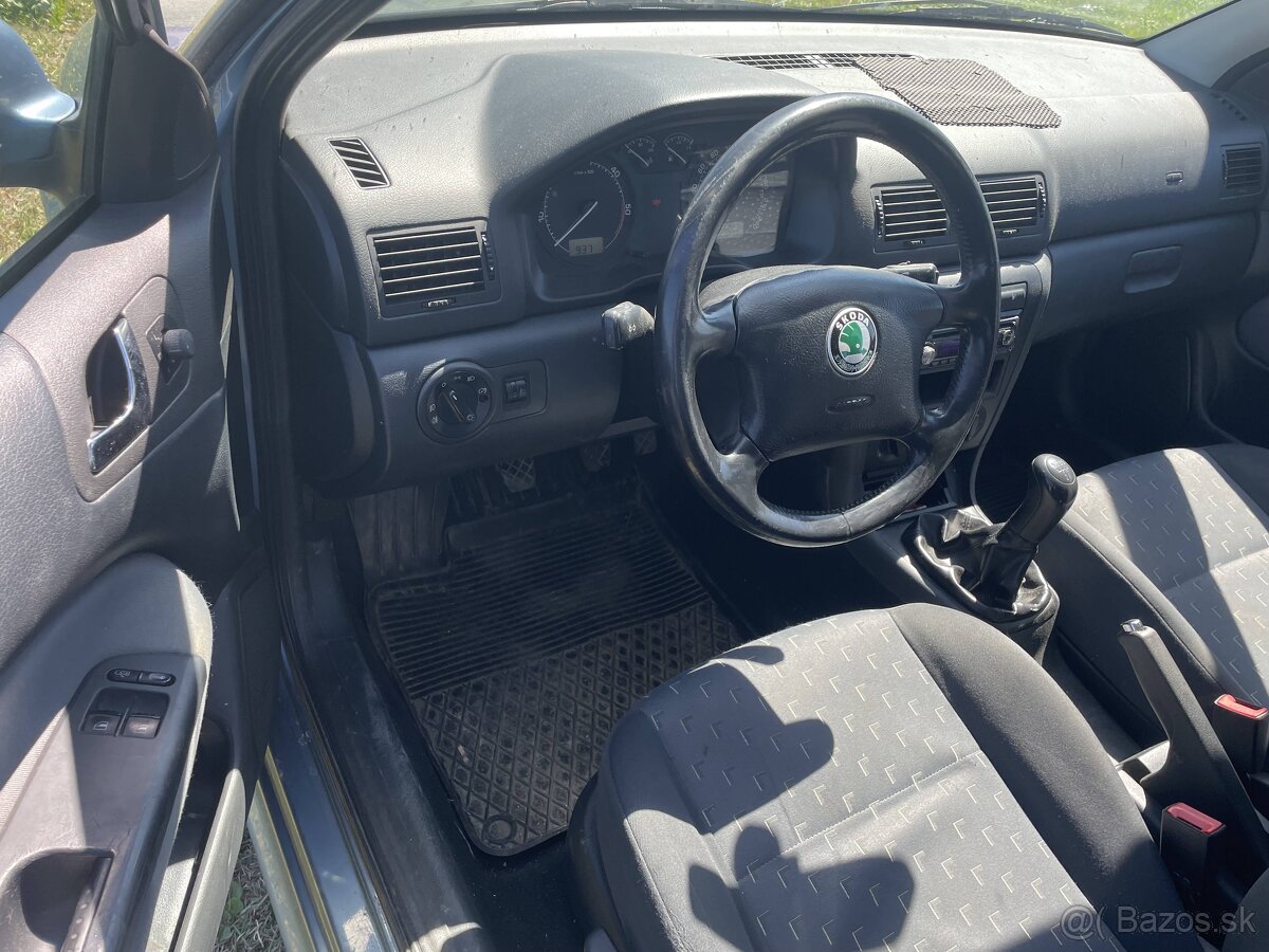SKODA OCTAVIA 1 Octavia 2 1,9 TDI - 12