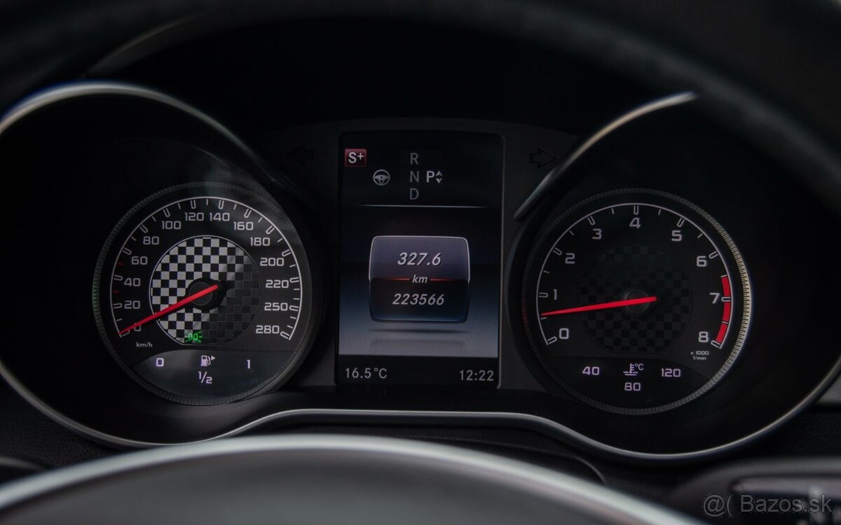 Mercedes-Benz C450 AMG - 12