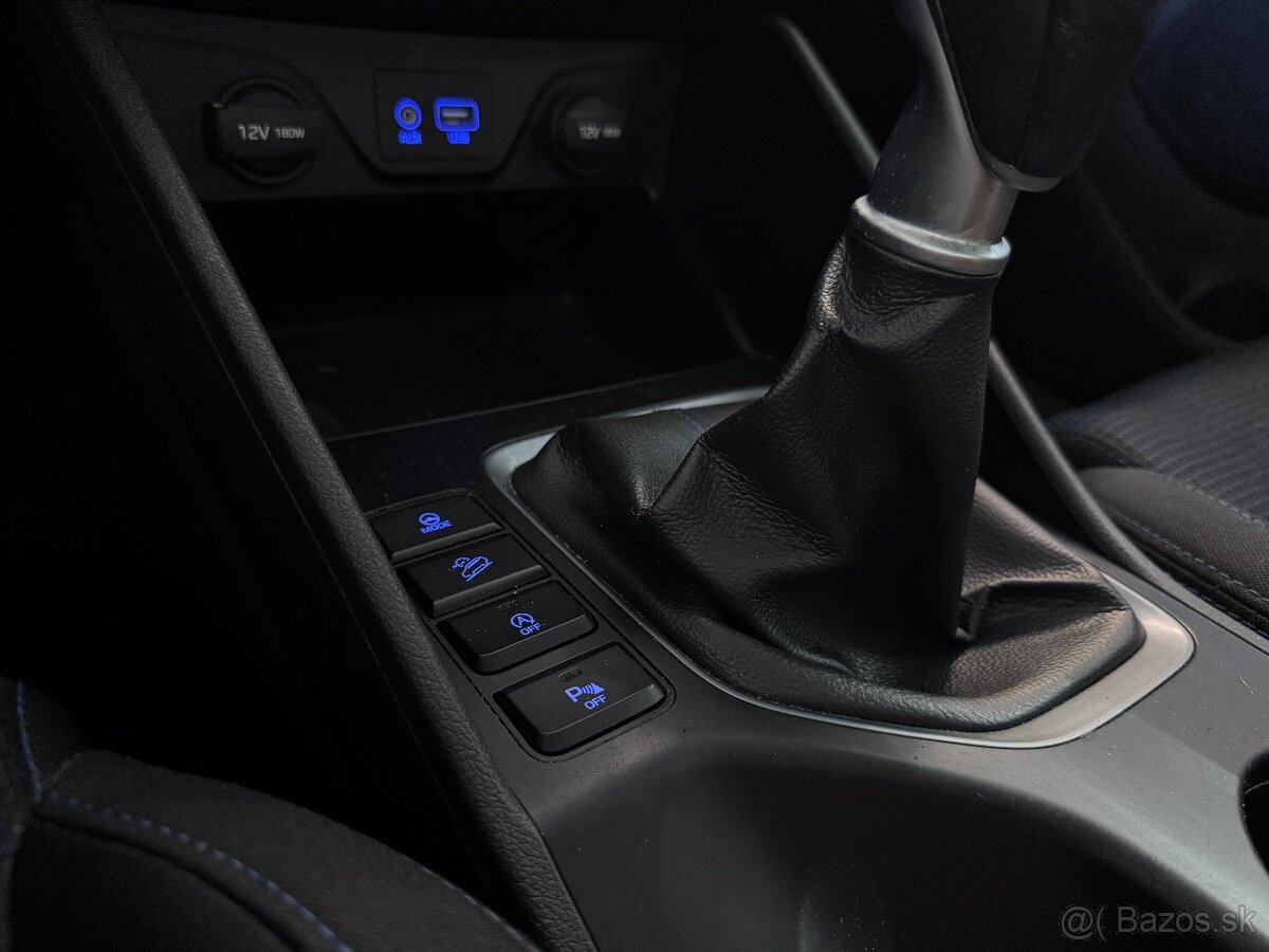 Hyundai Tucson 1.7 CRDI Family - 12