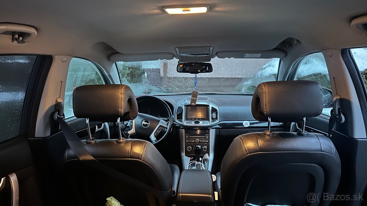 Chevrolet Captiva - 12