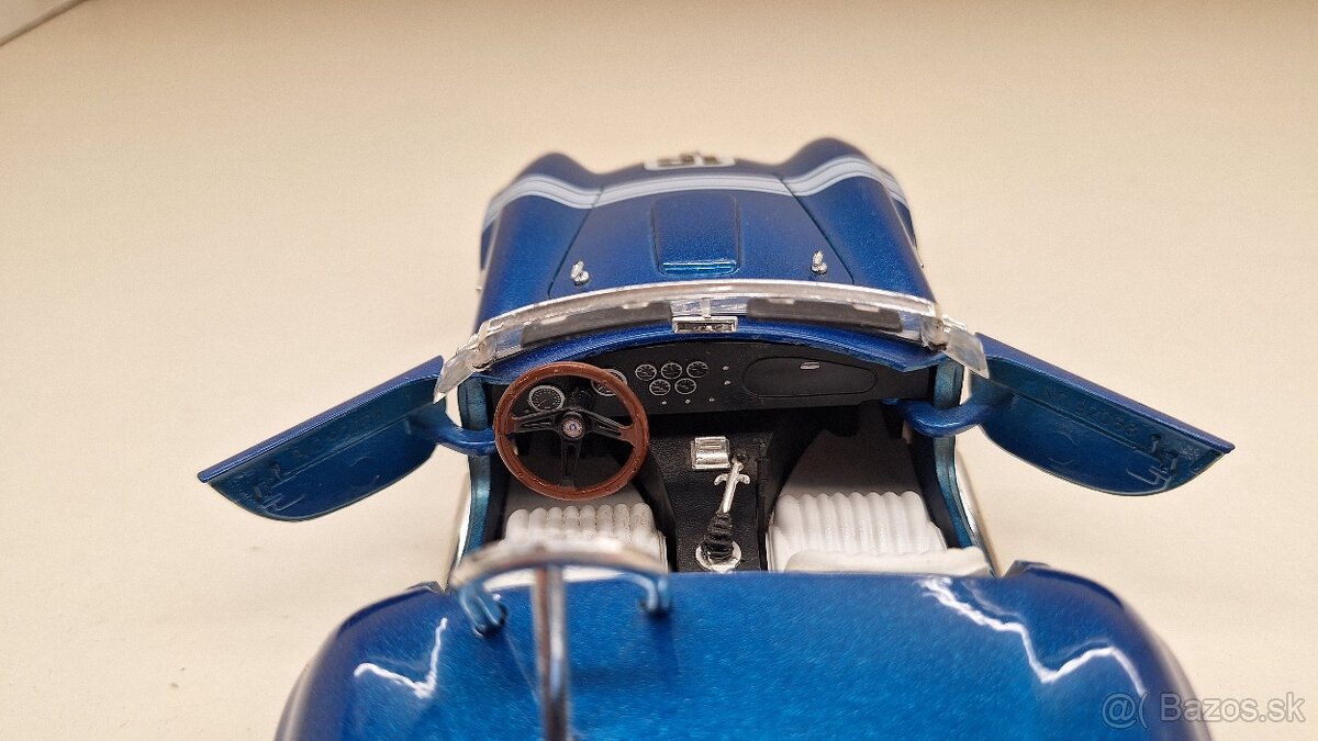 1:18 SHELBY COBRA 427S/C - 12