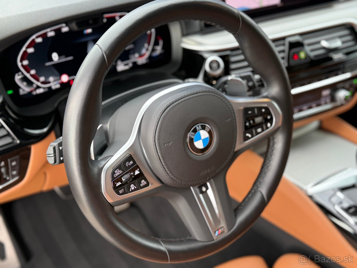 BMW 530d xDrive Touring M-Sport 2022, 35 102km, ZÁRUKA - 12