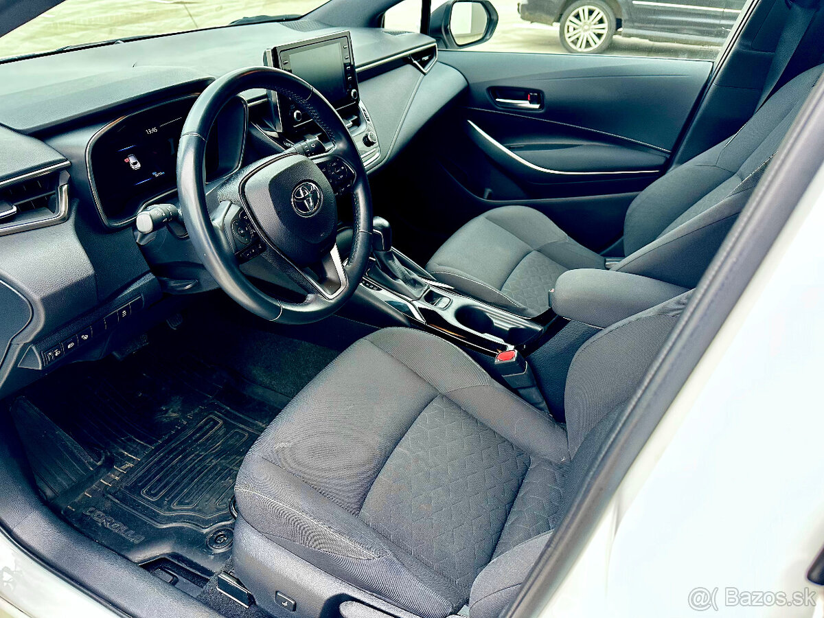 Toyota Corolla 2.0 Hybrid 112kW 2020 - 12