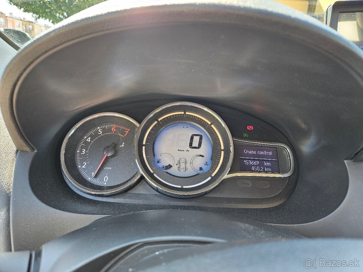 Fluence 1.6 16V Limited, ťažné, LPG, 80kw, EURO 5 - 12