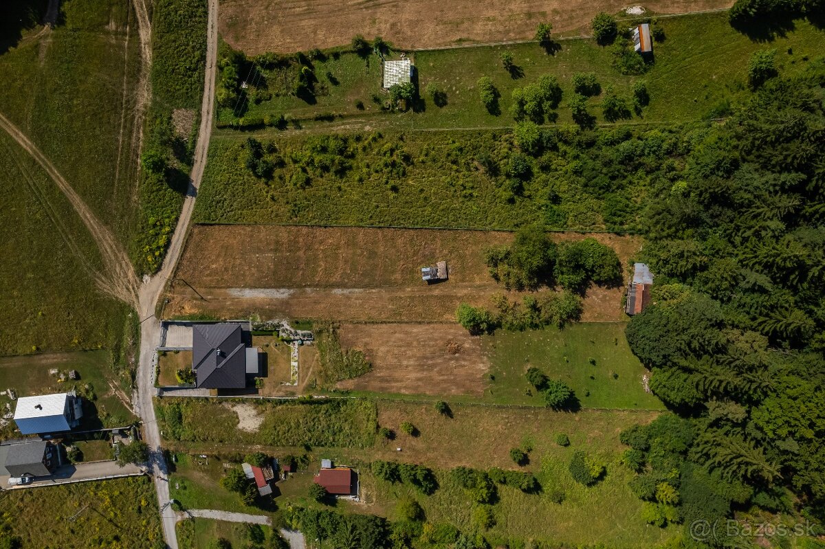 Pozemok pod hradom Lietava - 12