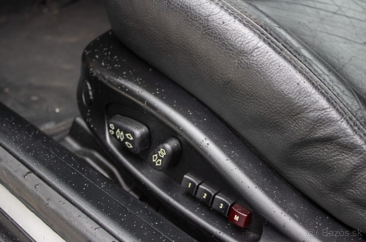 BMW Rad 3 Cabrio 325i , 141kW, A5 - 12