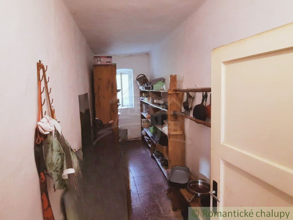 Rodinný dom v obci Kunešov - v tichej lokalite Kremnickýc - 12