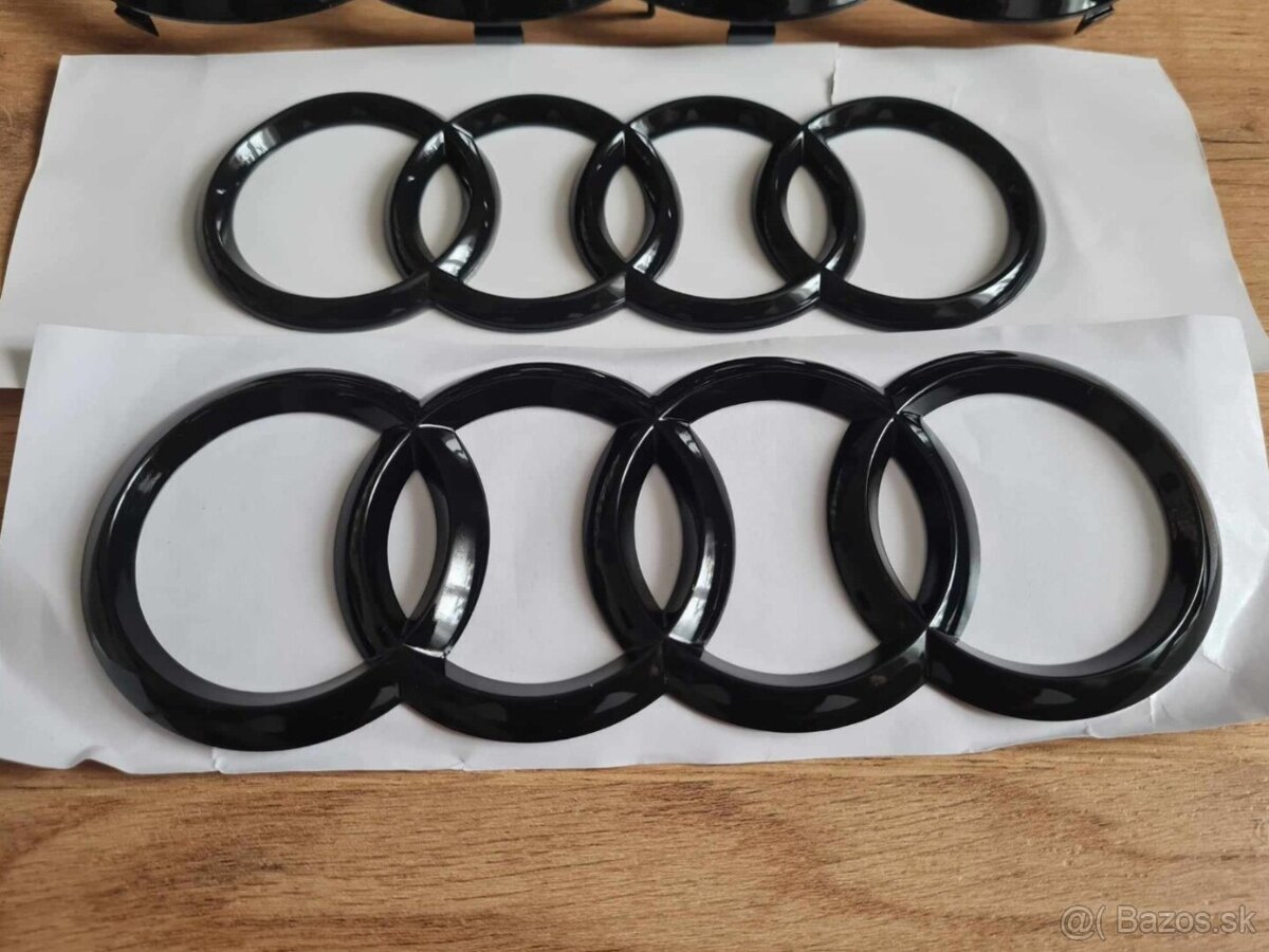 AUDI Čierne lesklé znaky - 12