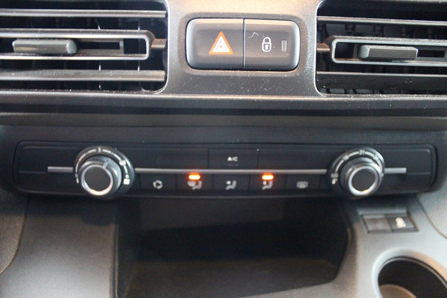 Peugeot Rifter 1.5 BlueHDi Active - 12