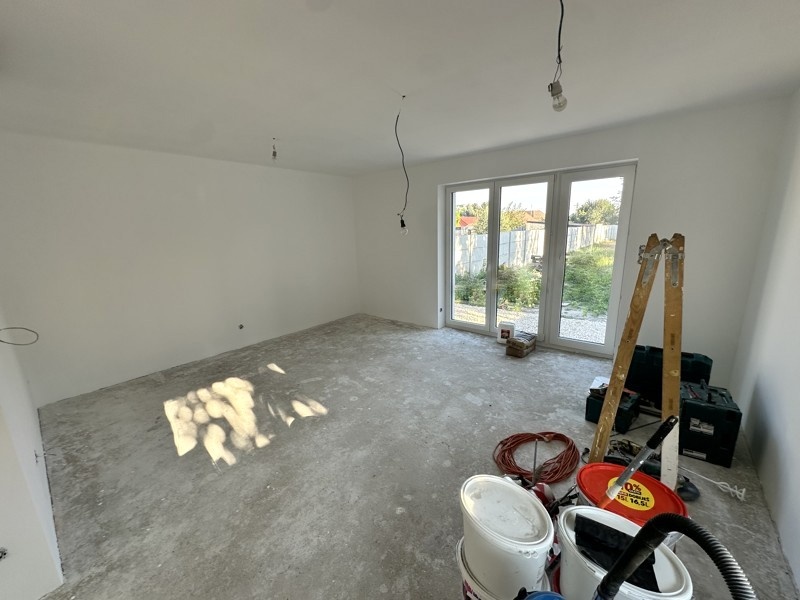 4 izbový rodinný dom 118 m2 na pozemku 719 m2, Sládkovičovo - 12