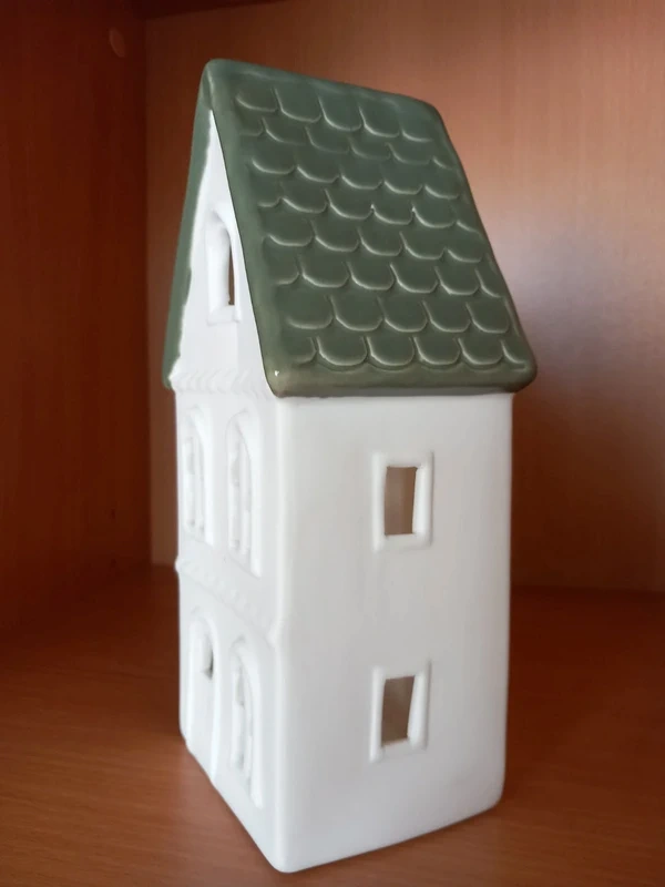 Keramický Led domček vysoký 22x10,5x8 cm - 12