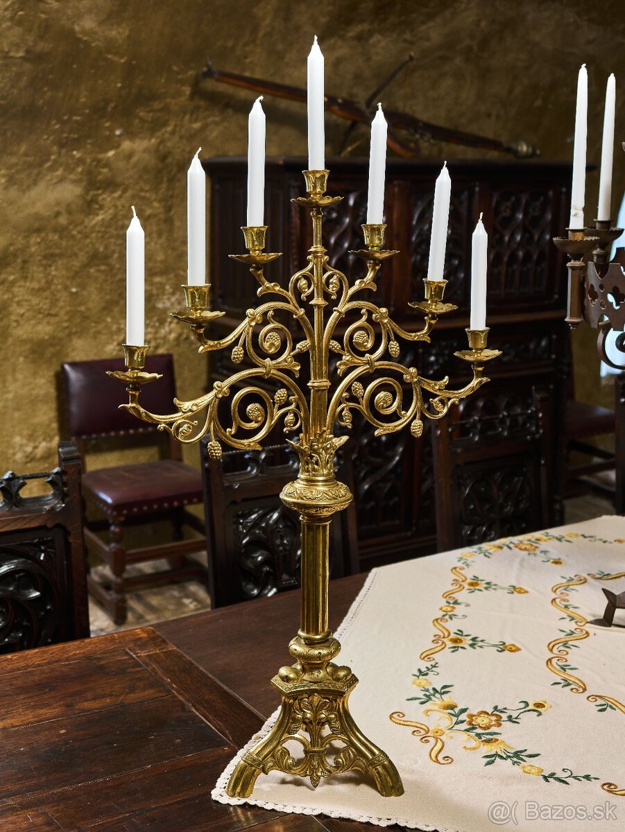 Párové neogotické mosadzné svietniky z 19. storočia - výška - 12