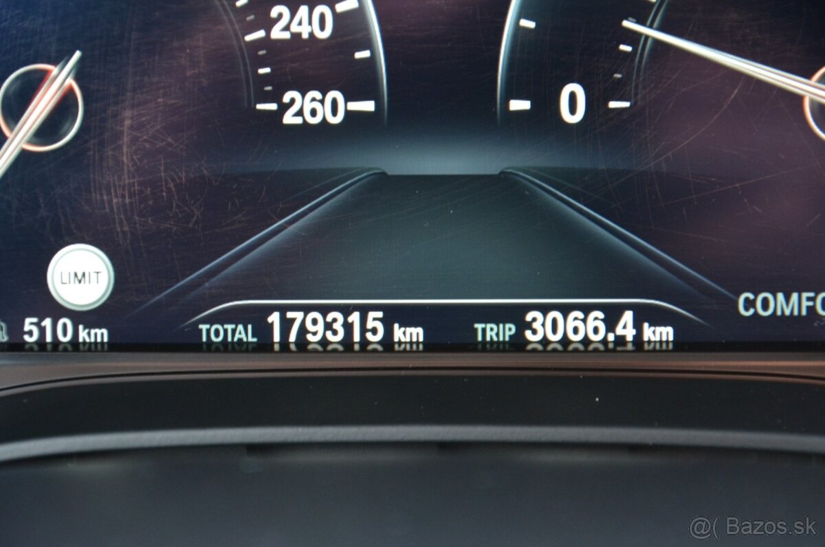 BMW rad 5 Touring 3.0 D 540x drive - 12