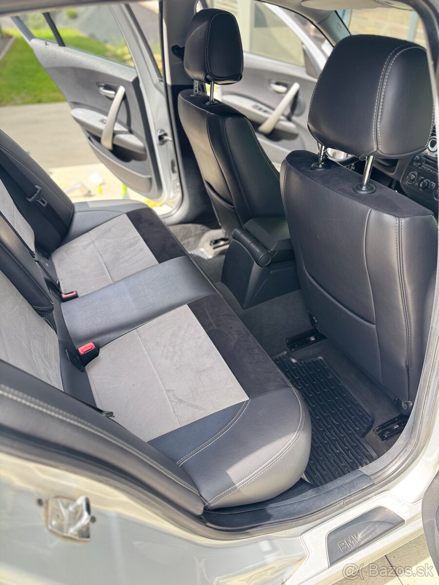 BMW 118D - 12