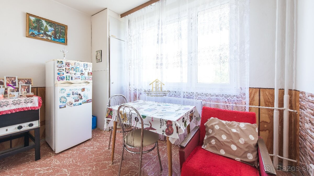 4 izbový byt s balkónom - 12