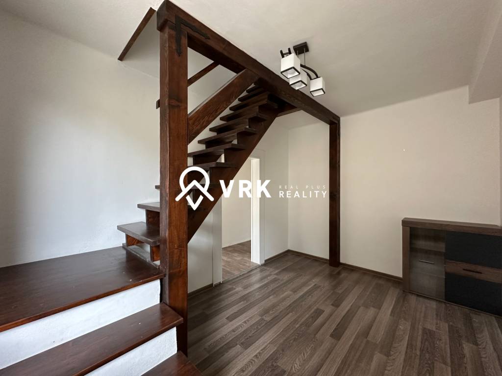 DVOJPODLAŽNÝ RODINNÝ DOM – ŽARNOV, KOŠICE-OKOLIE - 12