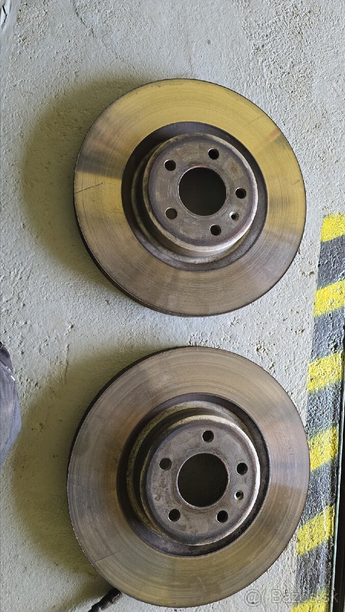 Predne brzdy Audi S4 / S5 B8 - 12
