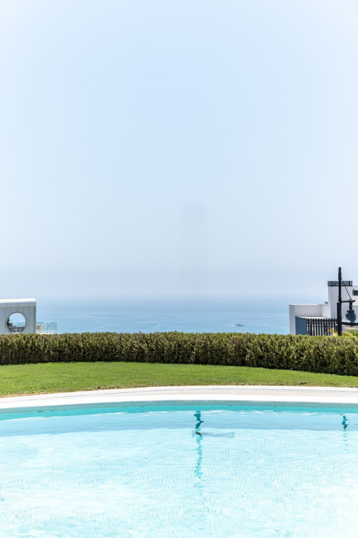 Kvalitný 3 izbový apartmán v Panoramica Higueron na pobreží - 12