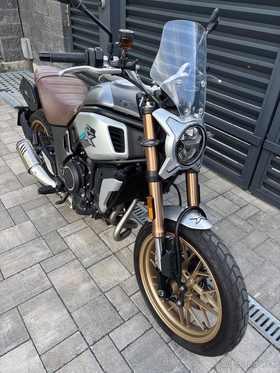 CF clx 700 heritage cf moto - 12