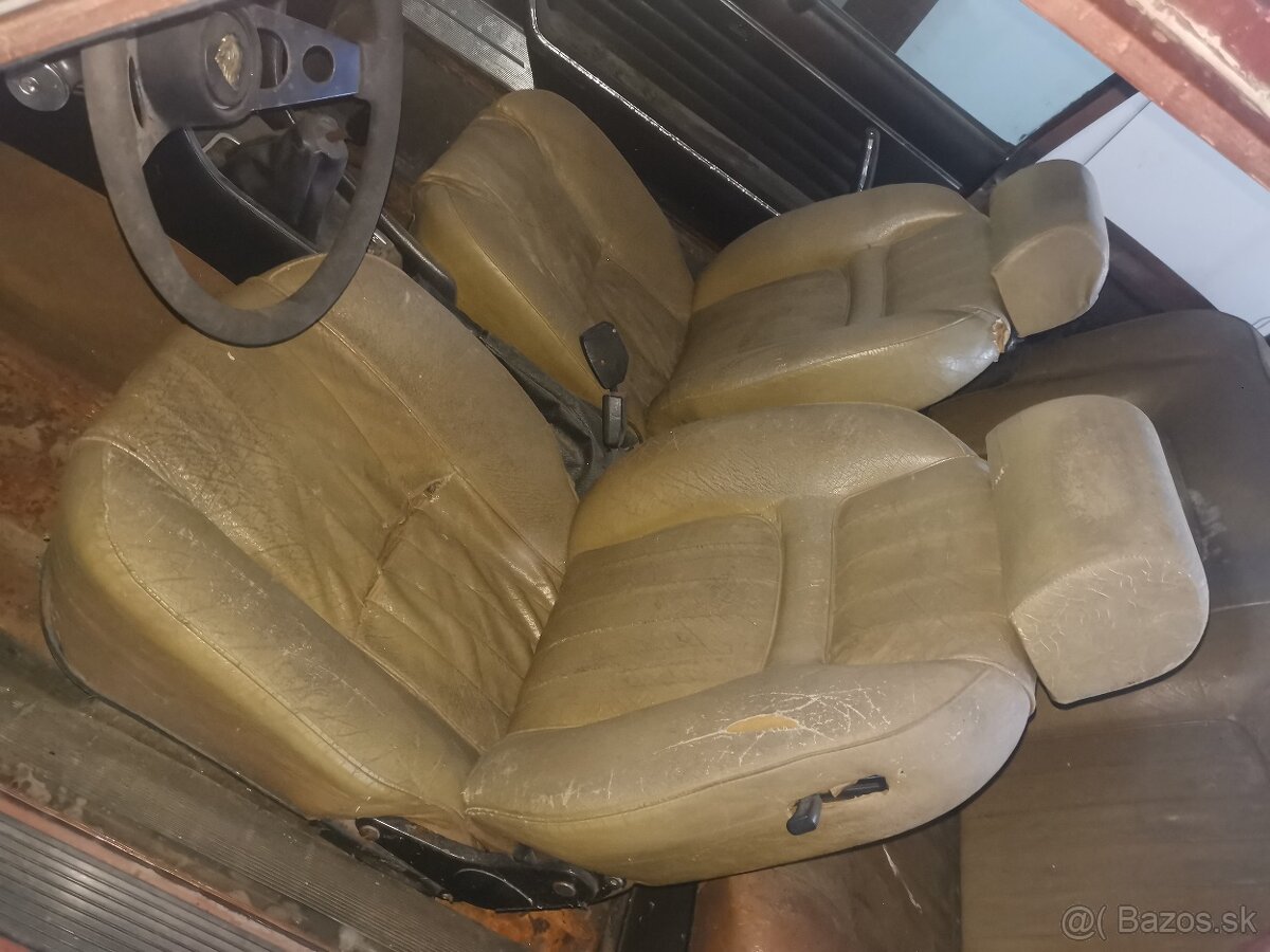 Peugeot 504 Coupe V6 Ti - 12