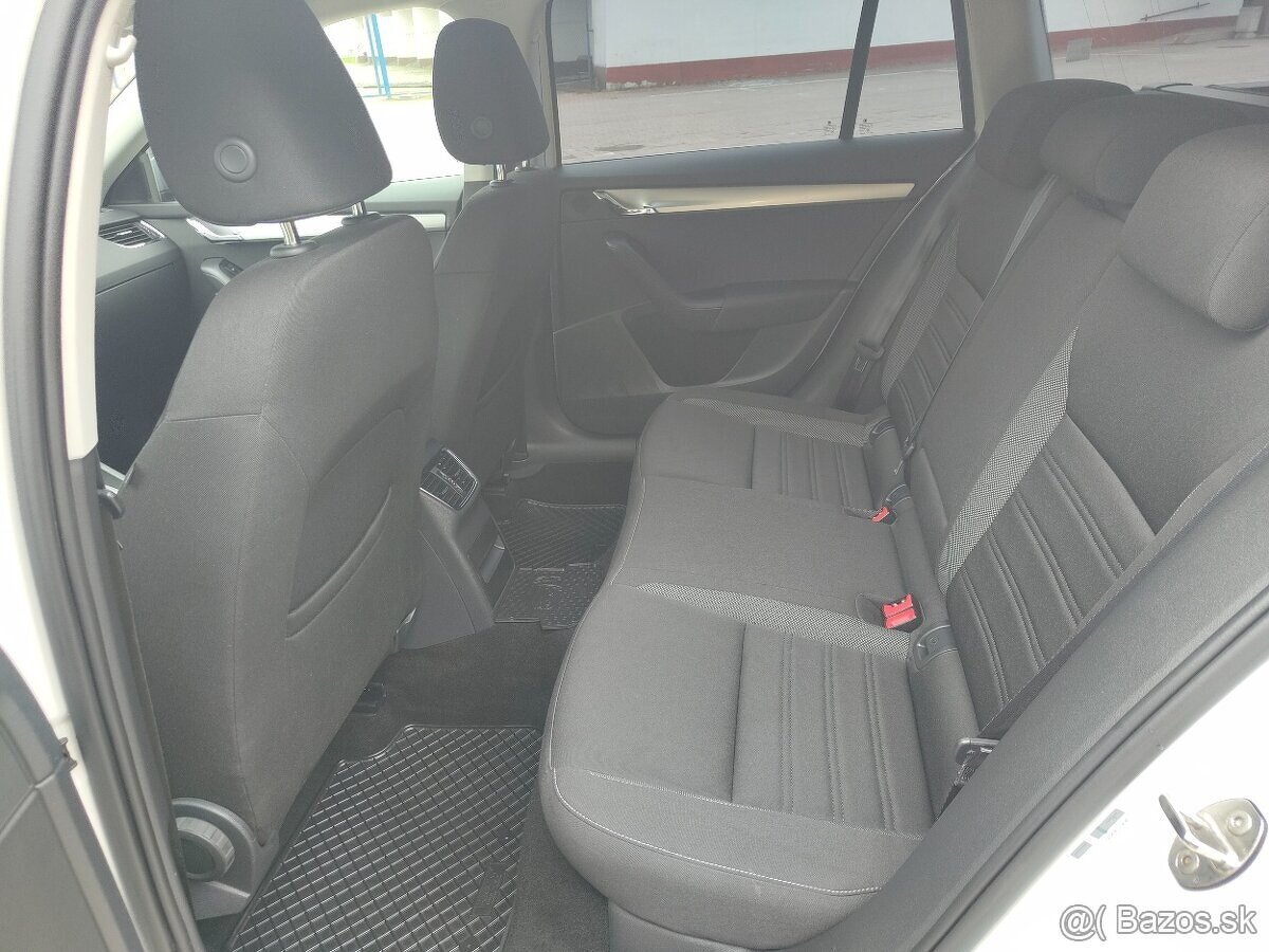 Škoda Octavia Combi 2.0 TDI DSG 110KW - 12