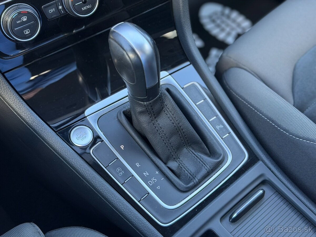 Volkswagen Golf Variant 2.0 TDI Highline DSG - 12