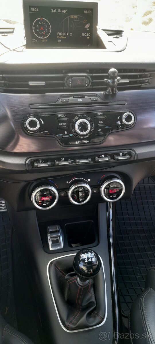 Alfa Romeo Giulietta TBI QV - 12